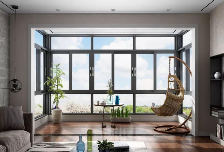 沈陽封陽臺斷橋鋁選窗攻略：選斷橋鋁系統門窗注意好這五點，你家陽臺實用又美觀！